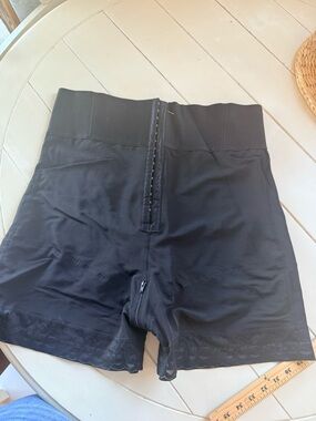 High-Waist Black Shaping Shorts with Lace Trim